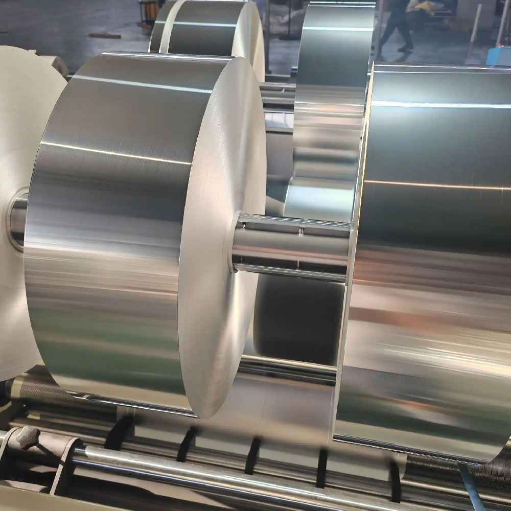 الألومنيوم لفة