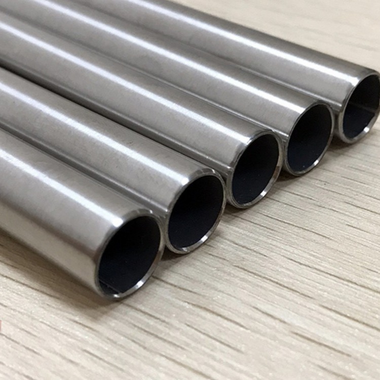 الفولاذ المقاوم للصدأ الأنابيب والتجهيزات